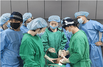 Trình diễn trực tiếp phẫu thuật xương hàm mặt