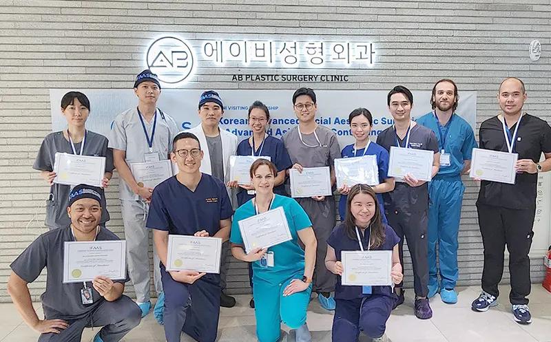 Tổ chức hội nghị y khoa quốc tế