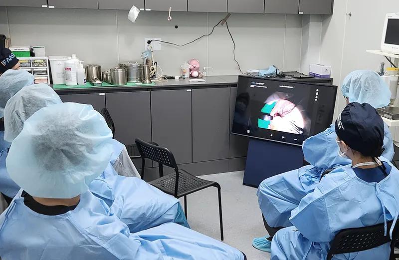 Đánh giá phẫu thuật trực tiếp
