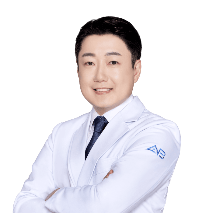 Viện trưởng Song Cheon Ho