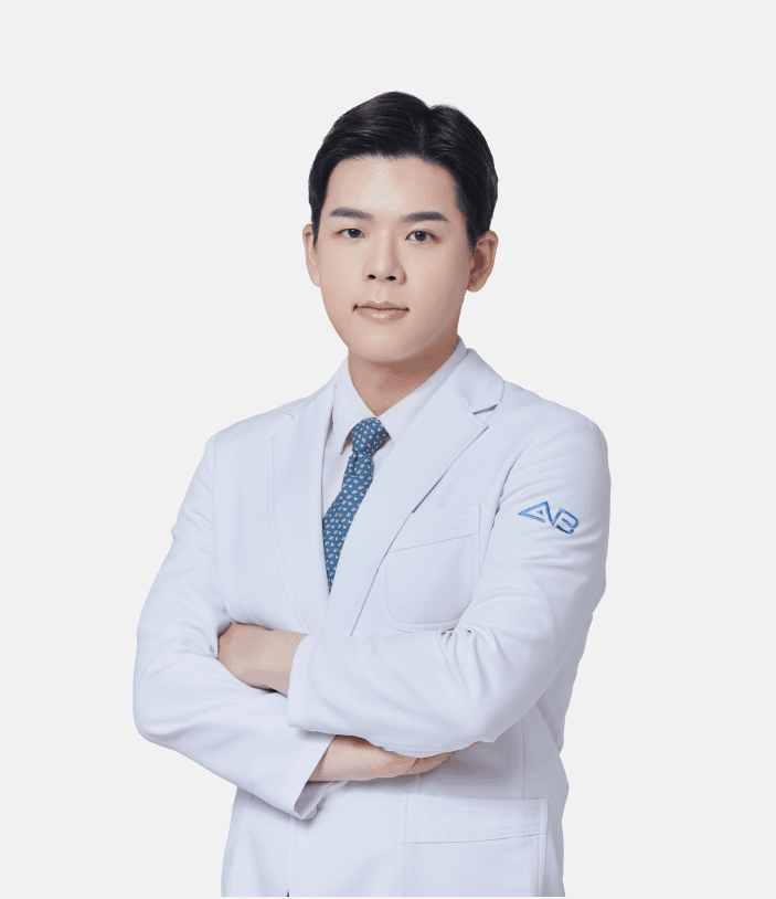 Viện trưởng Cho Kyu Sang tại Bệnh viện thẩm mỹ AB