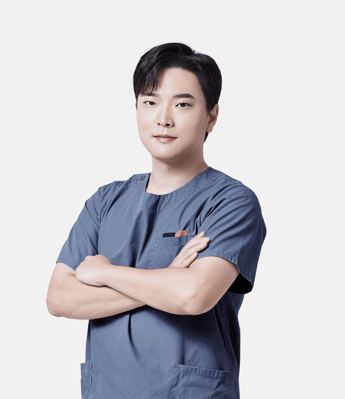 Viện trưởng Jo Jun Ho tại Bệnh viện thẩm mỹ AB