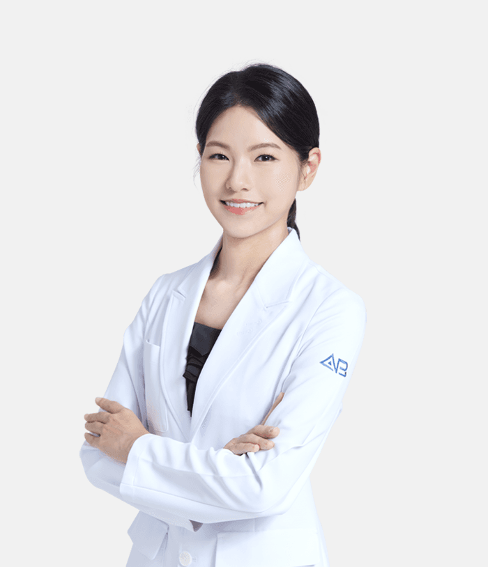 Viện trưởng Kim Soo Jeong tại Bệnh viện thẩm mỹ AB