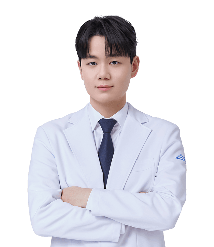 Viện trưởng Seo Min Hyung tại Bệnh viện thẩm mỹ AB