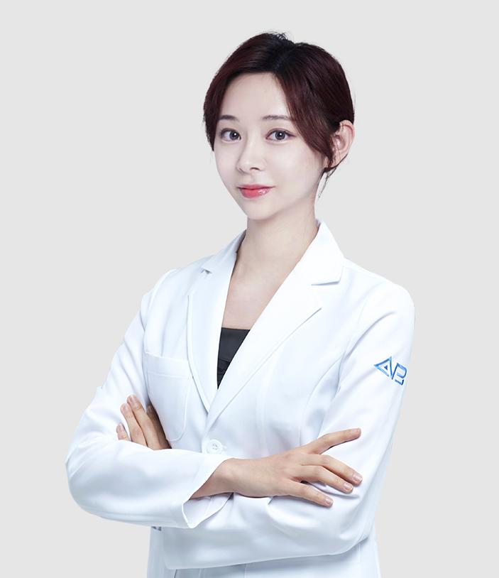 Viện trưởng Cho So Eun tại Bệnh viện thẩm mỹ AB