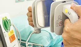 Máy khử rung tim (Defibrillator)