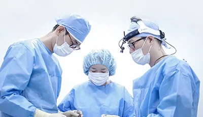 Chế độ phẫu thuật bởi chính bác sĩ trực tiếp