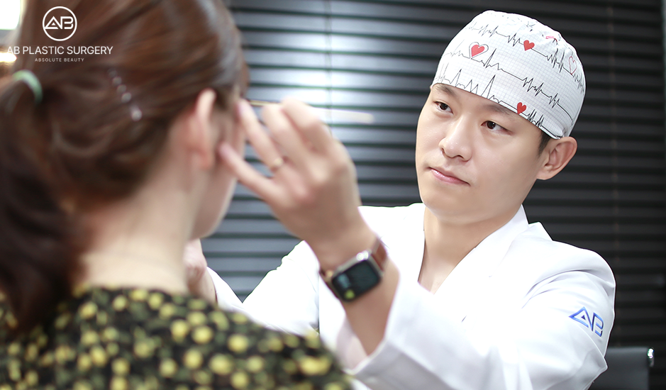 Phẫu thuật an toàn với bác sĩ chuyên khoa trực tiếp điều trị tại Bệnh viện thẩm mỹ AB Hàn Quốc